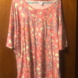 Lularoe 2XL Irma vintage tee soft